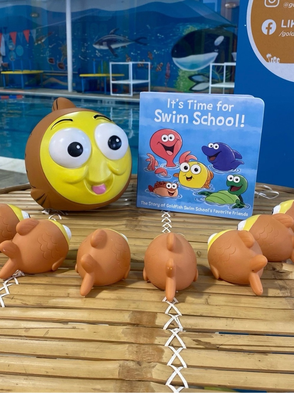 Large Bath/Pool Toy - Picture 2 of 2